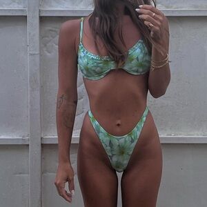 ‘Miss St. Kitts’ Set